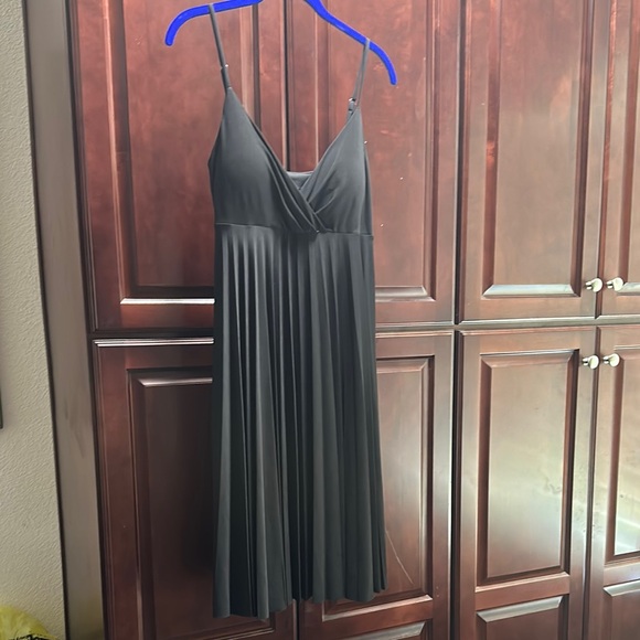 AGB Dress Dresses & Skirts - AGB Dress Elegant Black Midi Dress size 10